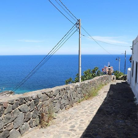 Casa Vacanze Lorenzo Villa Malfa  Ngoại thất bức ảnh