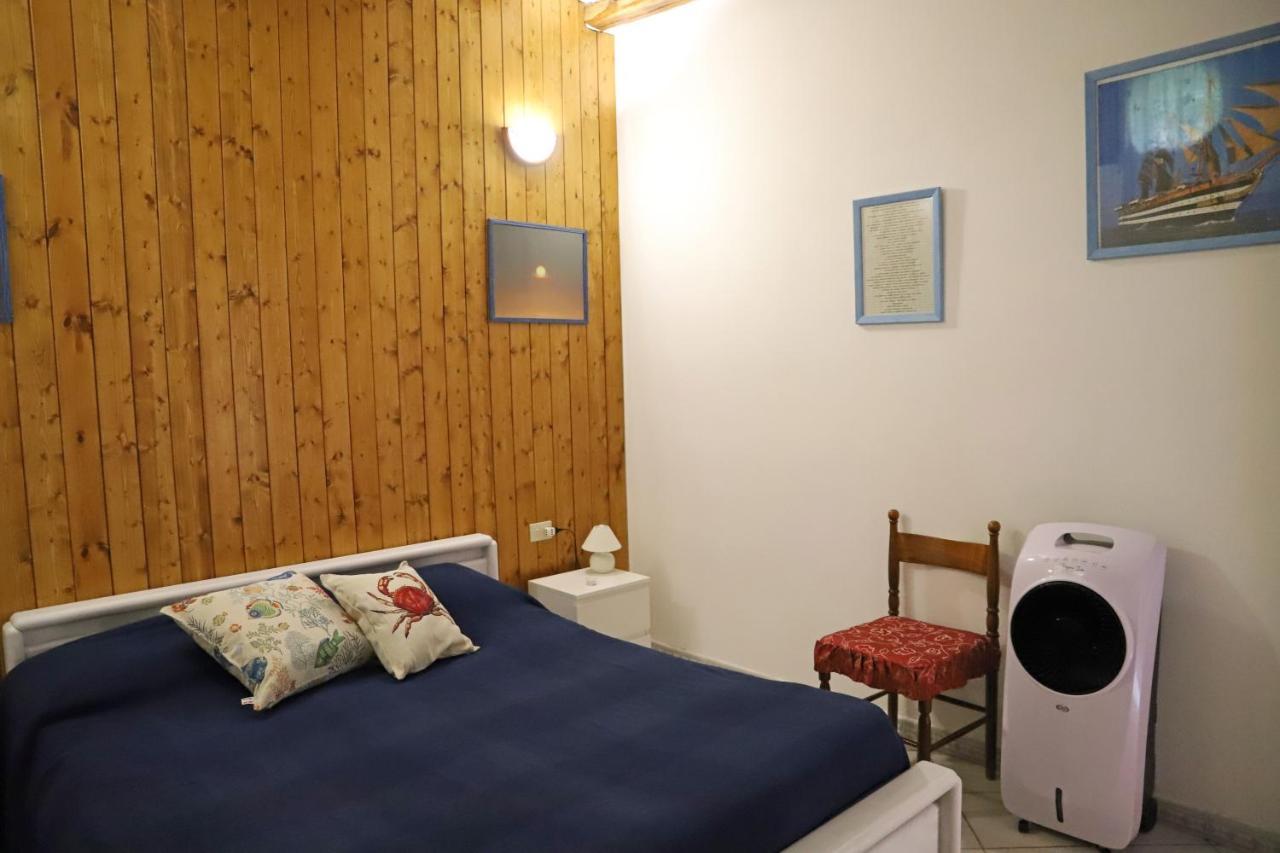 Casa Vacanze Lorenzo Villa Malfa  Ngoại thất bức ảnh