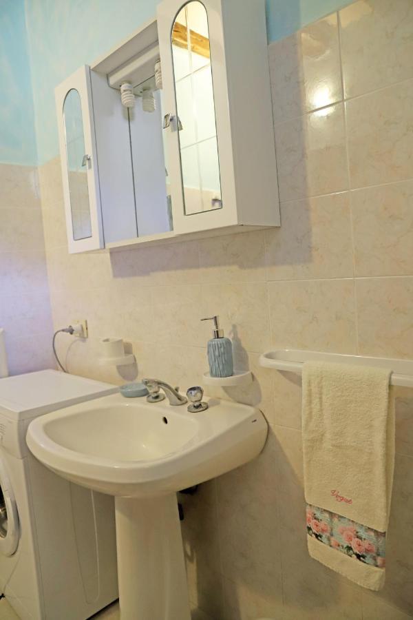 Casa Vacanze Lorenzo Villa Malfa  Ngoại thất bức ảnh